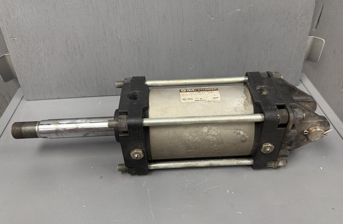 Used SMC Pneumatic Air Cylinder CA1DN100-100-XC18 GHC-8