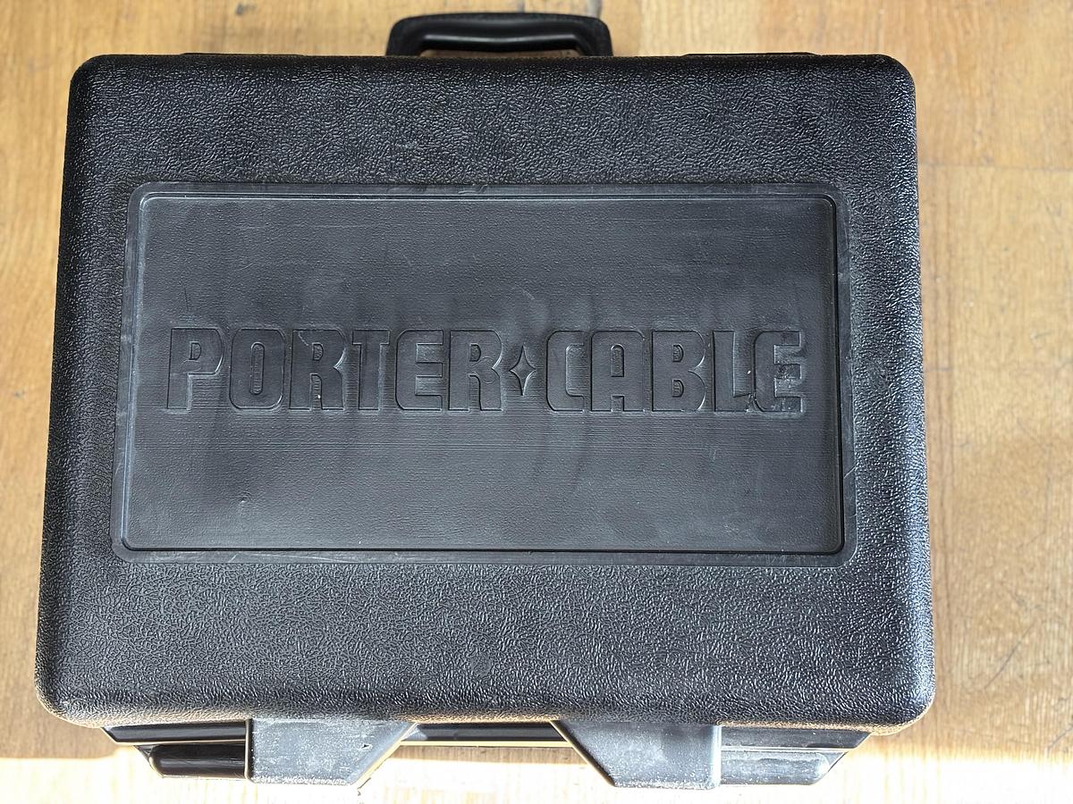 PORTER CABLE TOOLS 690LR HEAVY DUTY ROUTER (6902 MOTOR) w/ 1001-T2 BASE GHA-43