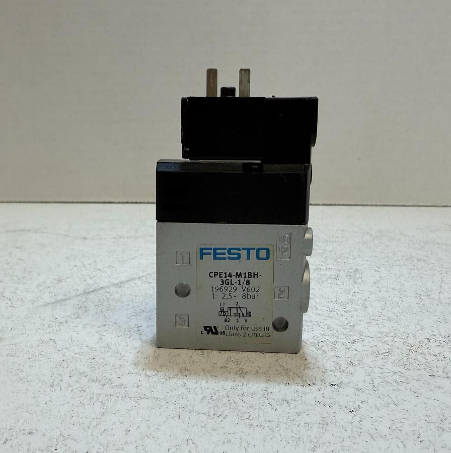 Used Festo CPE14-M1BH-3GL-1/8 Pneumatic Solenoid Valve 24VDC G1/8 P/N 196929