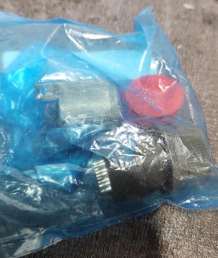 Used Amphenol Aerospace MS3106F18-1P Connectors - GHGC-D14