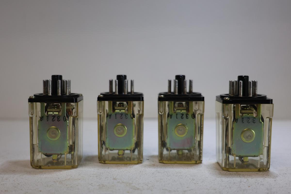 Used OMRON Type MK2P General Purpose Relays 8 pin round DPDT 10AMP DC24V GHA-186