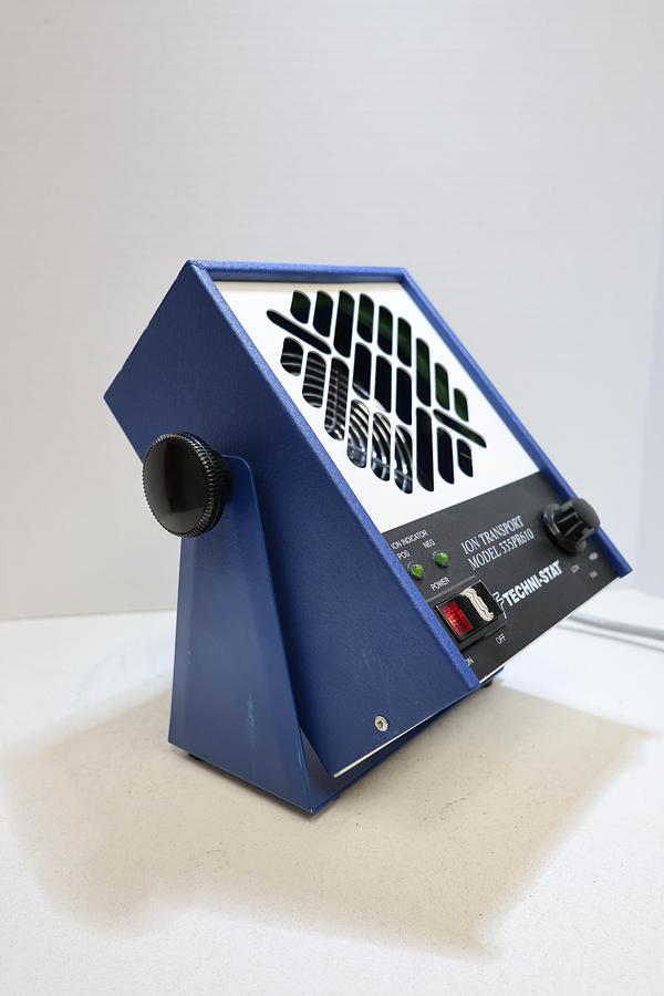 Used Techni-Stat 335PR610 Ion Transport Static Eliminator Ionizer Blower