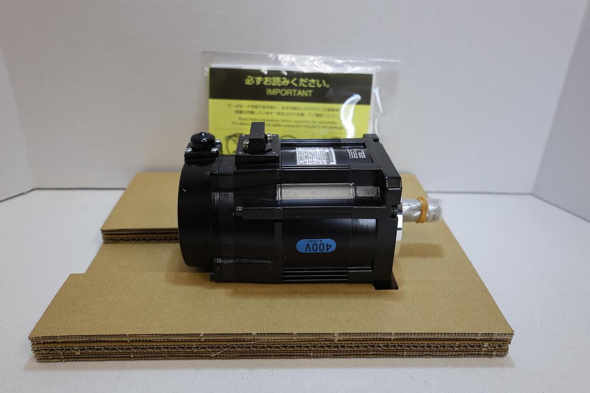 Yaskawa SGMGV-05D3W-YG13 Sigma-V servo motor