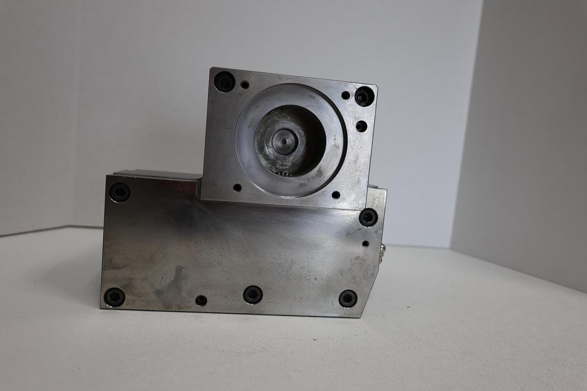 Used Star CNC B038-0642 4-Port Live Tool Gang Block SR-38 Type B ST-38 Swiss Lathe OEM GHA-188