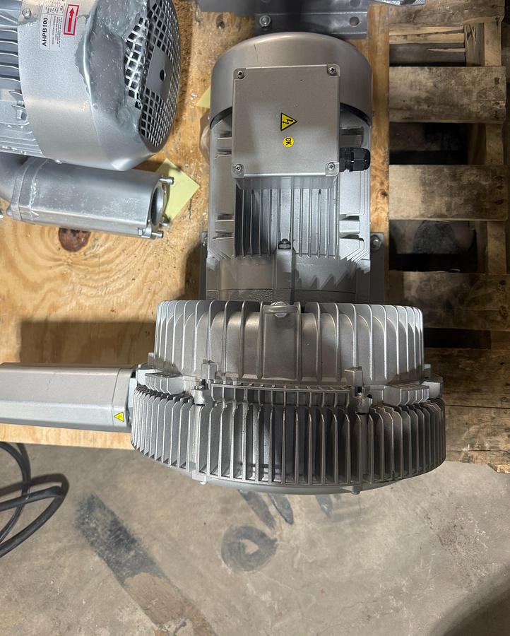 Used Fuji Electric 2VFB50-6.16-7W Ring Compressor Regenerative Blower 