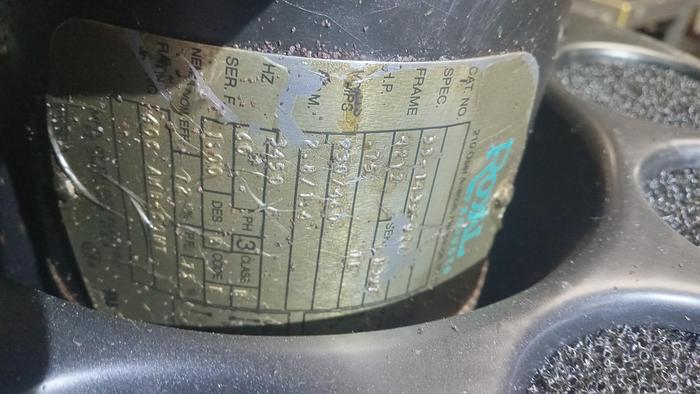 Used Royal Oil Mist Seperator W/ Filter Assembly 33-1439-926 GH302