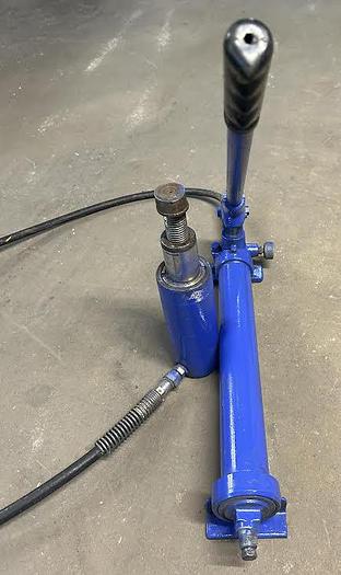 Used Enerpac Hydraulic Hand Pump P39 - GHA-166