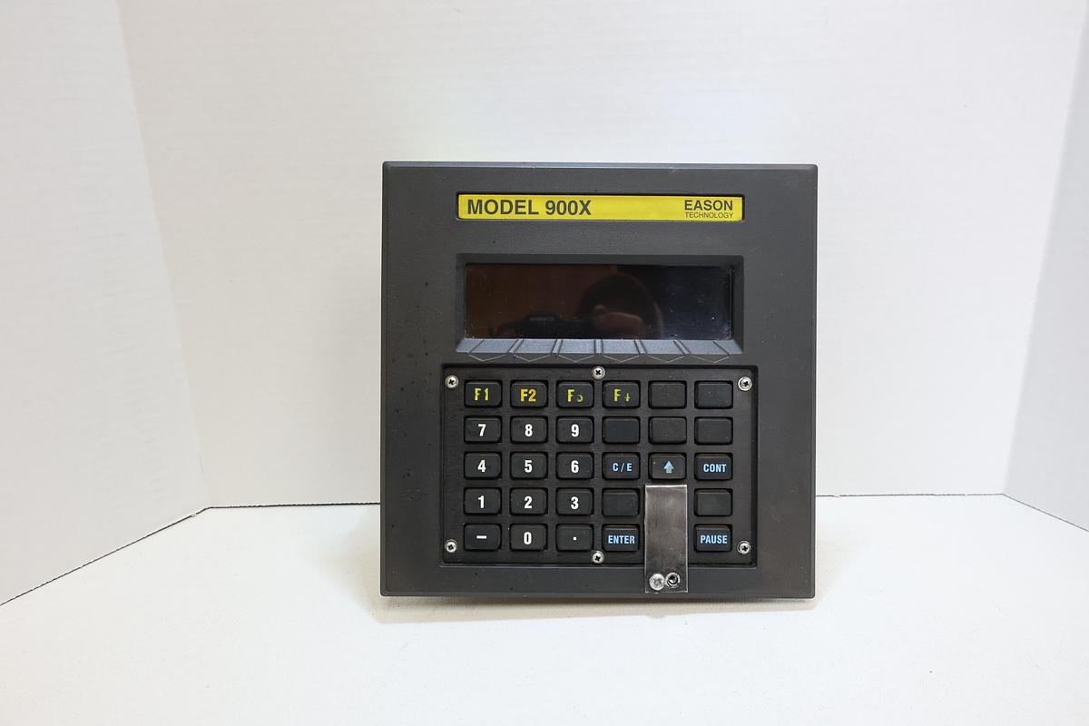 Used Eason Model 900X Intelligent HMI Operator Interface Panel 10-30VDC RS-232