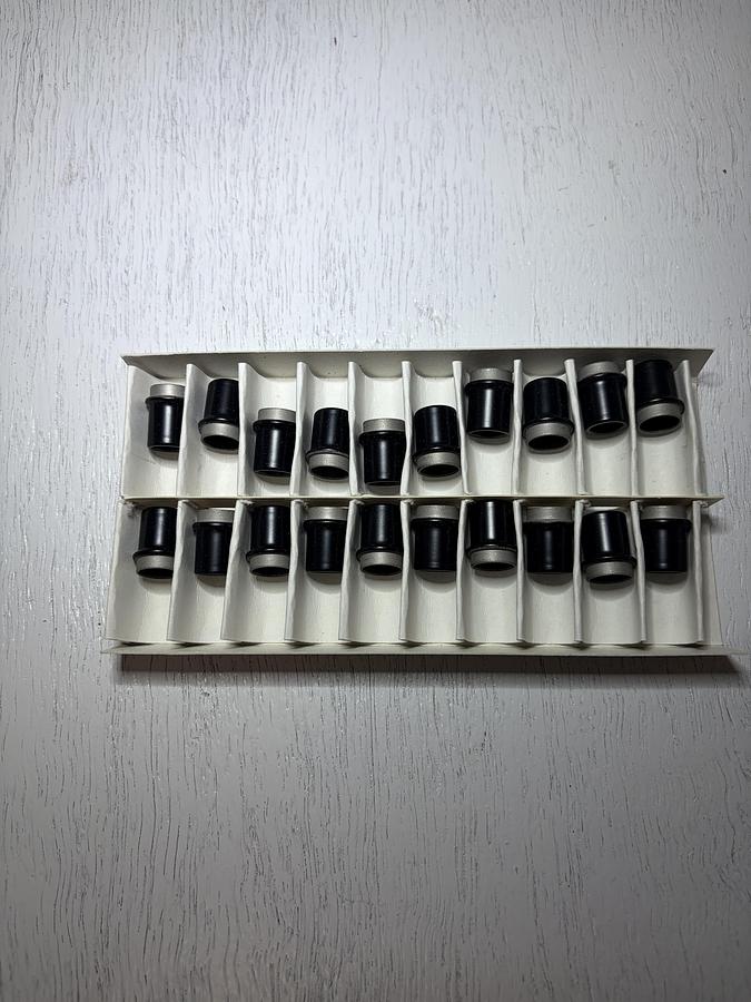 Used Southco Fasteners (lot of 92) PN: 58-33-31-26  GHA-63