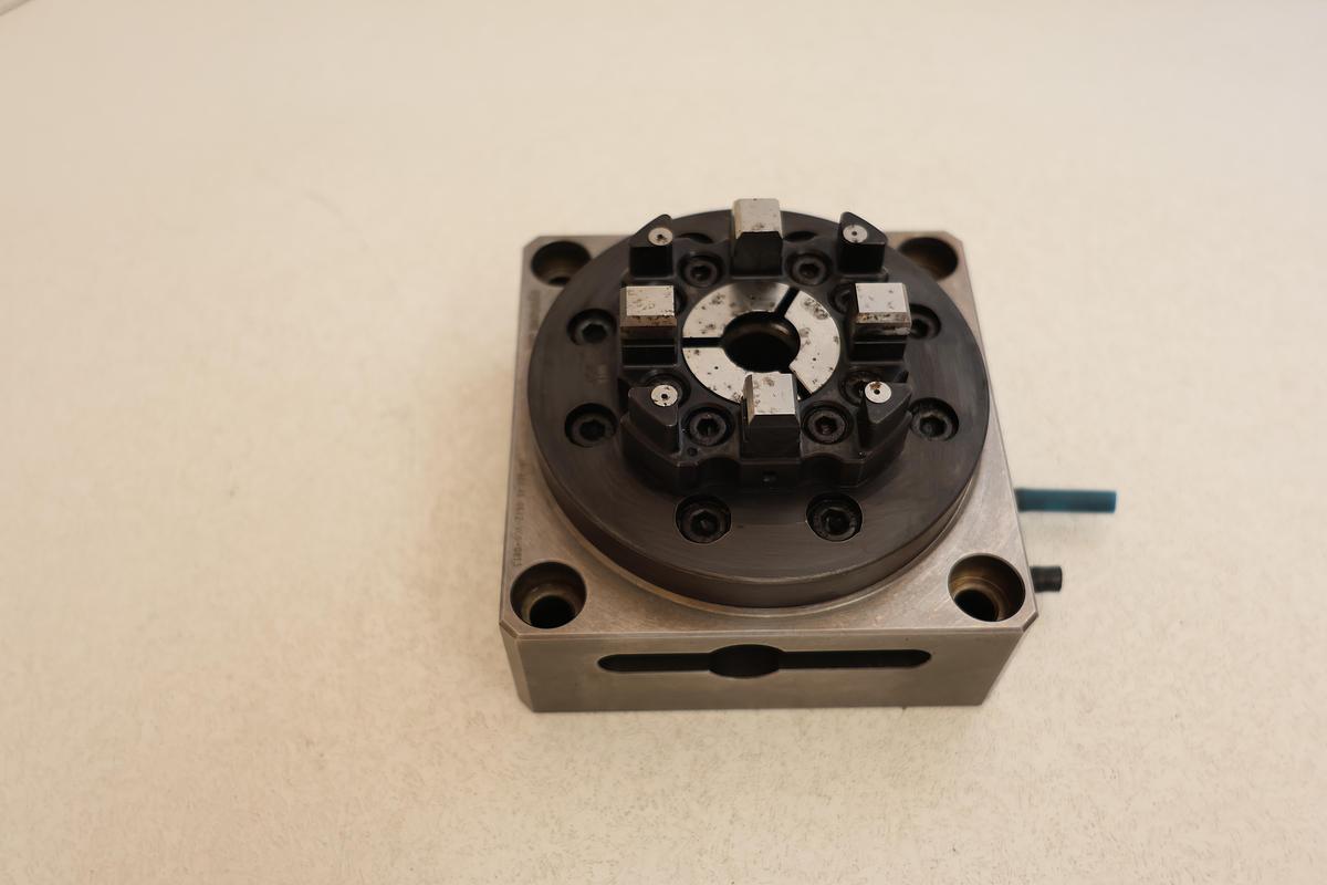 Used System 3R OEM 3R-460.46 Pneumatic Table Chuck MacroCombi