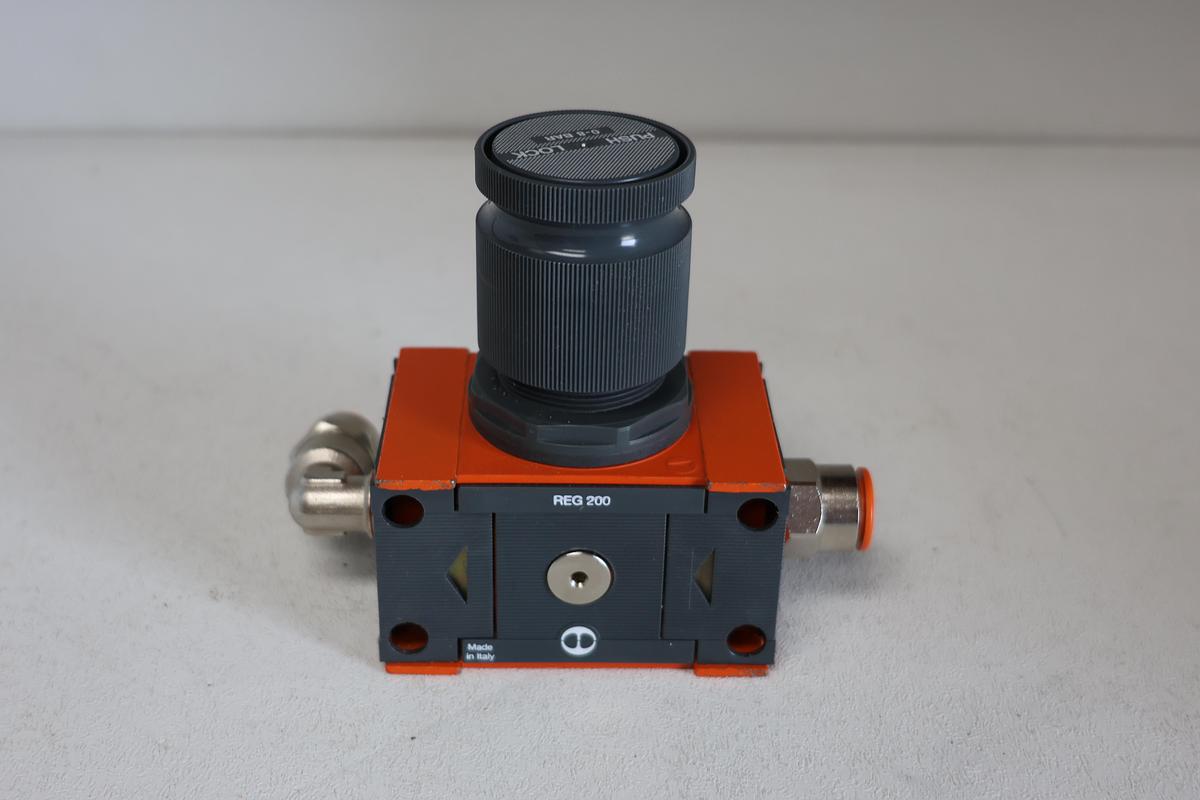 Used Metal Work Skillair REG 200 Pneumatic Air Pressure Regulator – Industrial Grade GHC-49