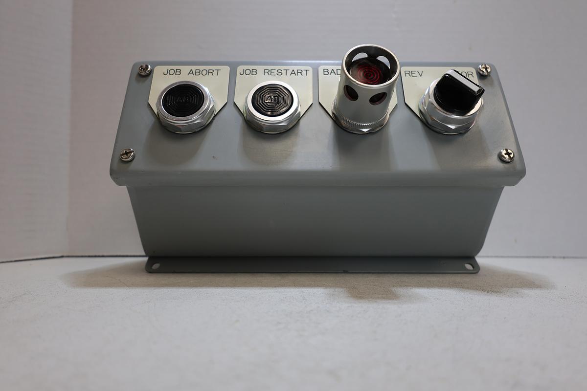 Used Allen-Bradley Industrial Control Box Job Abort Restart Rev/For Selector