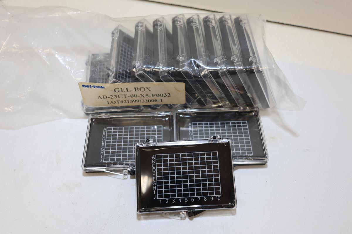 Gel-Pak Gel-Box AD-23CT-00-X5-P0032 Wafer/Die Storage Trays Lot of 12 New