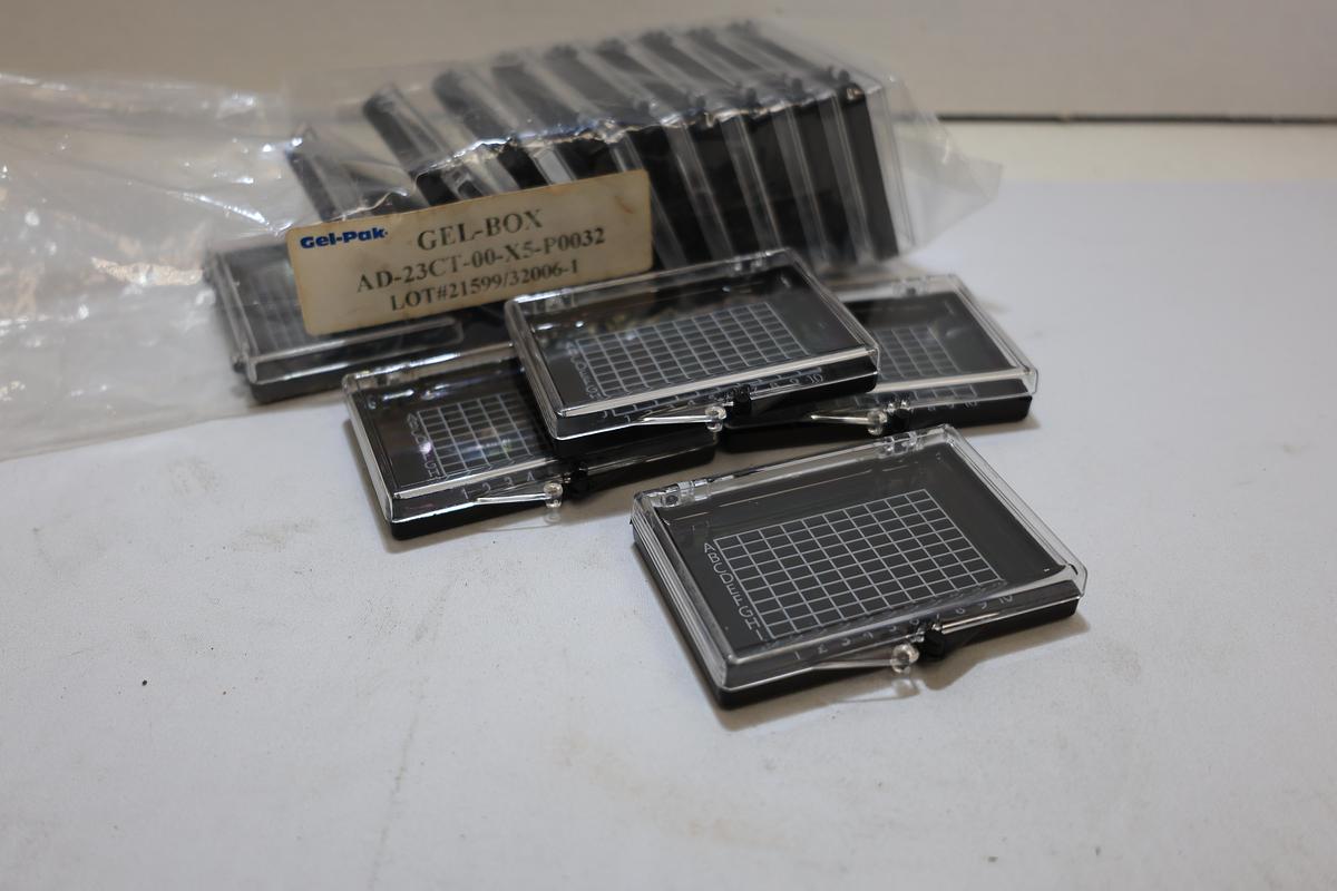 Gel-Pak Gel-Box AD-23CT-00-X5-P0032 Wafer/Die Storage Trays Lot of 12 New