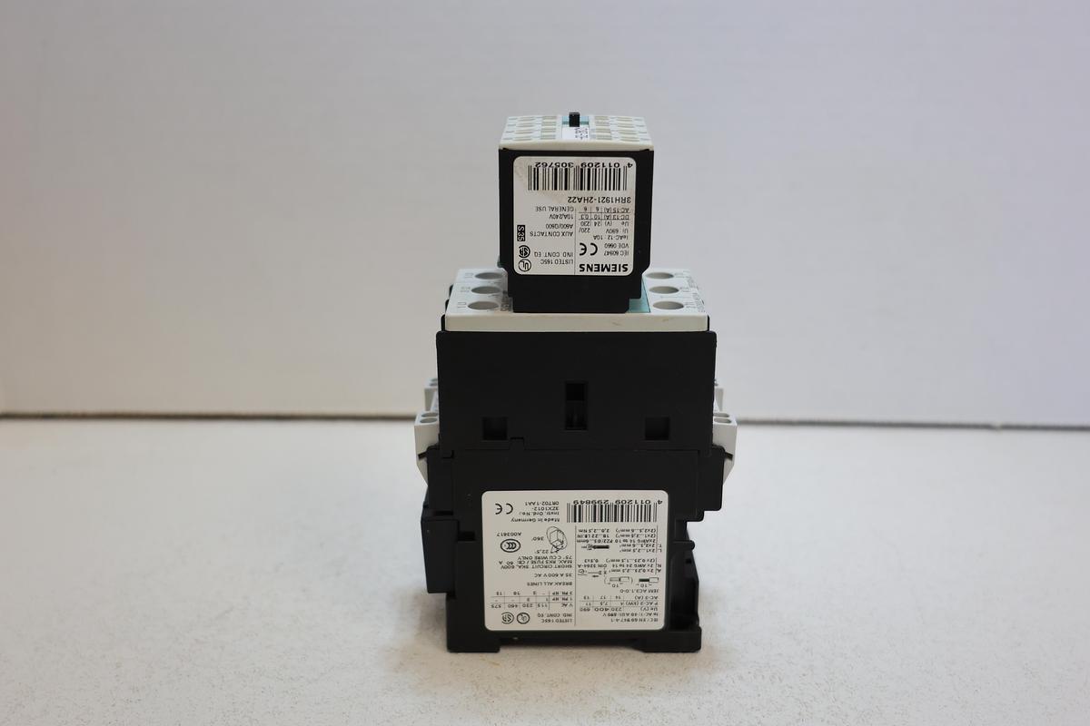Used Siemens 3RT1025-3K Contactor w/ 3RH1921-2HA22 & 3RT1926-1BB00 Used