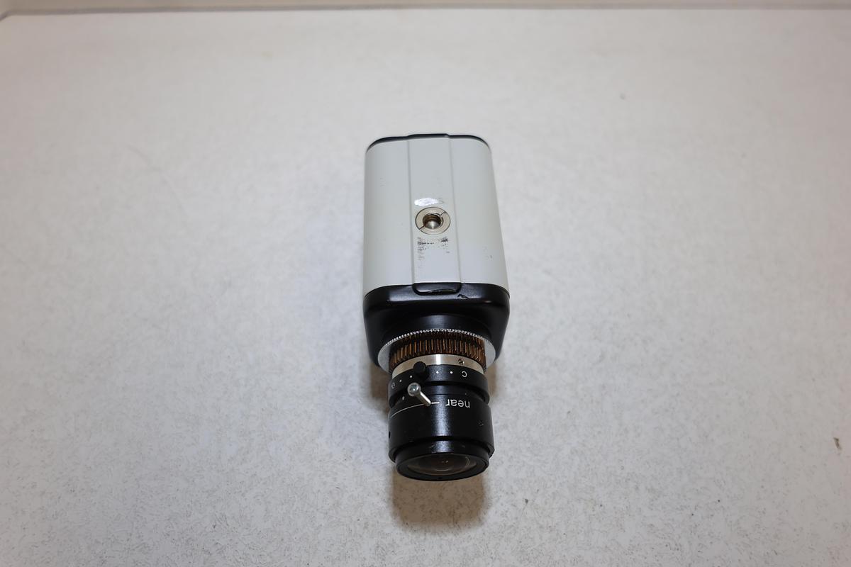 Used EverFocus EQH5102 HD CCTV Box Camera Sony 3.5mm F1.4 Lens 2.1MP 1080p