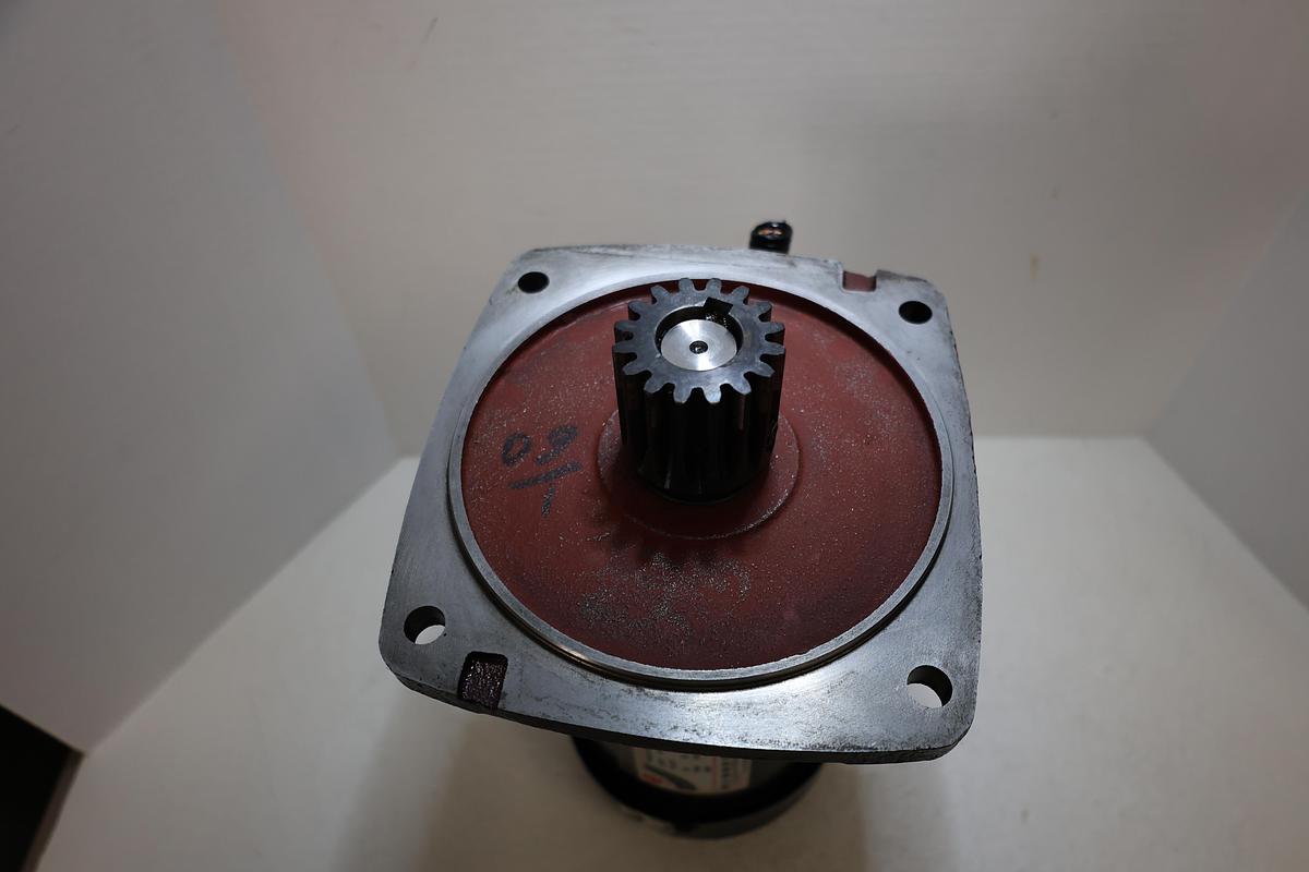 Used Taiwan Tainan 1/2HP 220V 48 Pole Phase Induction Motor 1450 RPM Used