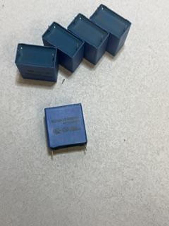 lot of 5 EPCOS B32924C3475M Capacitor Cap 4.7 uF; Tol 20%; Vol-Rtg 305 VAC GHA-114