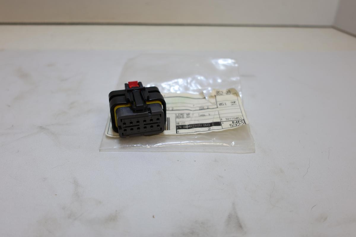 TE Connectivity AMP 776437-2 AS 16 12 Position Plug Assembly Key 2 New