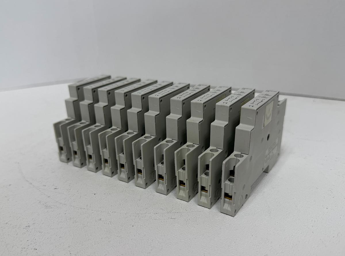 Used (Lot of 10) Siemens 5SX9100 Circuit Breaker | 1-Pole Miniature Circuit Breaker GHA-99