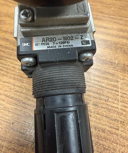 Used SMC AR20-N02-Z PNEUMATIC REGULATOR GHA-133