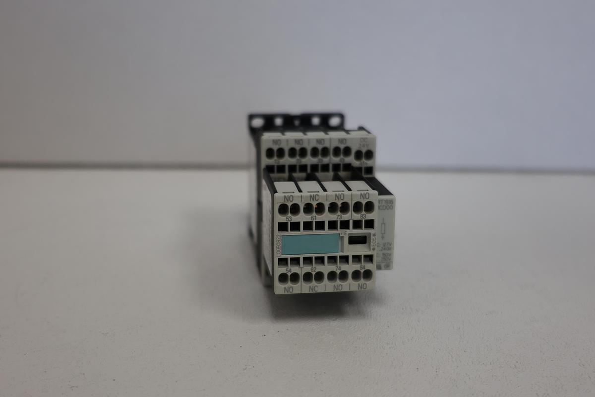 Used Siemens 3RH1140-2BB40 Relay w/ Aux 3RH1911-2GA31 + Suppressor GHA-187