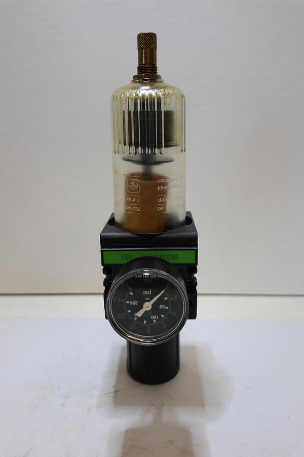 Used Bosch Rexroth 0821300353 Air Filter Regulator w/ Gauge 230 PSI Used