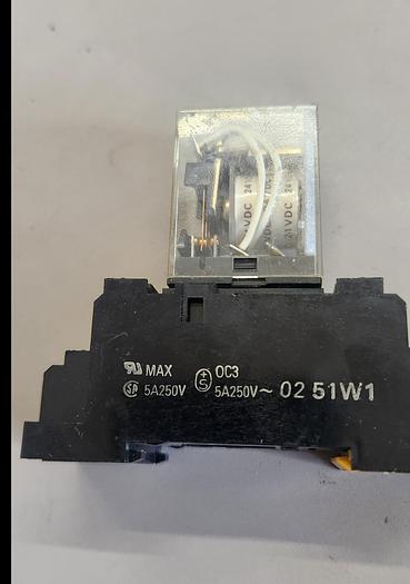 Used Omron MY4N Relay 24VDC 14 Pin w/PYF14A-E Socket Base - GHB-69