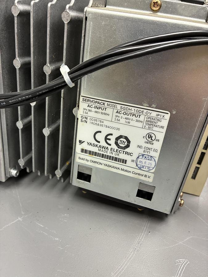 Used  Yaskawa SGDH-1ODE-OY Sigma II Servo Drive – 1.0kW, 200V, Digital AC Servo Amplifier GHC-38