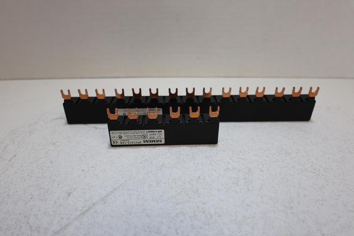 Used Siemens 3RV1915-1AB & 3RV1915-1DB Busbar Link Lot 63A 690V