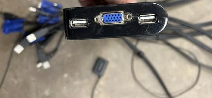 Used IOGEAR 4-Port USB KVM Switch W/ Remote Port Switching Button GCS24U -GHA-120