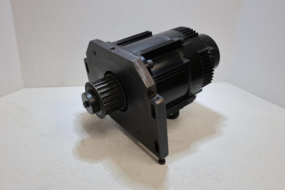 Used Yaskawa SGMGV-13ADA6H AC Servo Motor 1.3kW 400V w/ Timing Pulley Used
