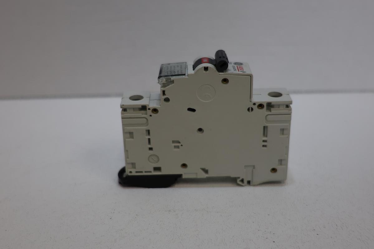 Used AEG Elfa EP61 C6 Circuit Breaker 6A 230/400V DIN Rail Single Pole GHC-38