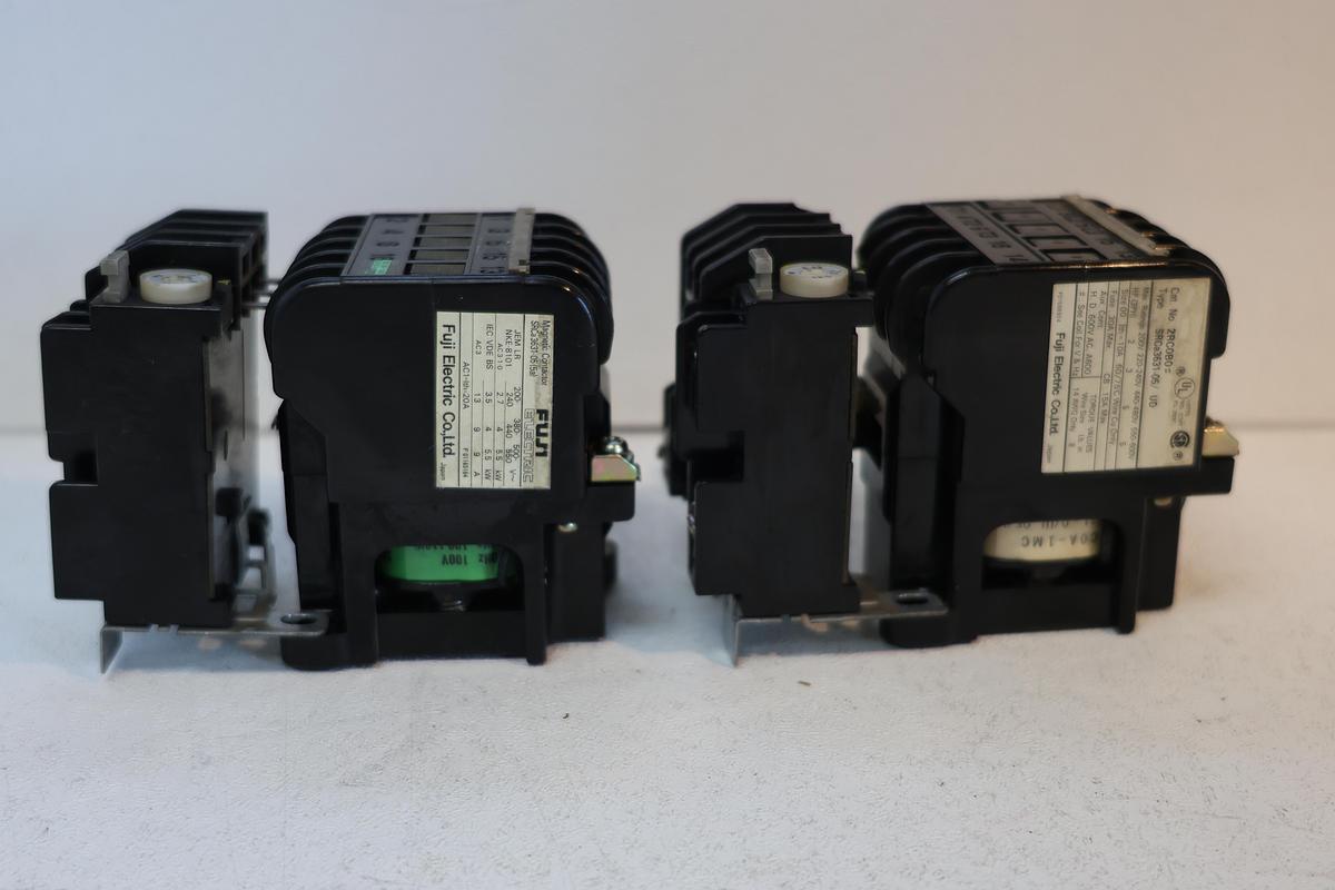 Used Fuji SRCa-363105 (5A) Magnetic Contactor with TR-0 Thermal Overload Relay/ Lot of 2 GHA-186