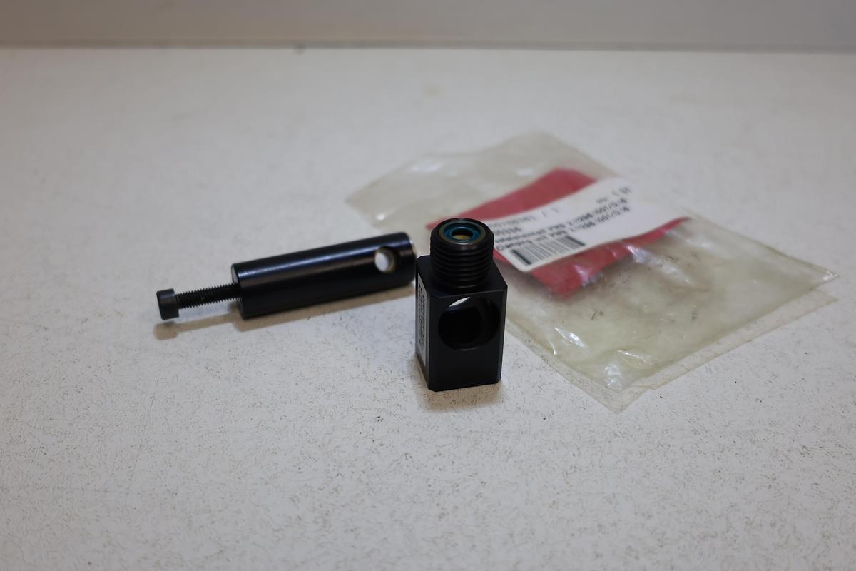 UNIVER AG 500335 Clamping Unit PWB 2.11296.1001/D.16 New OEM