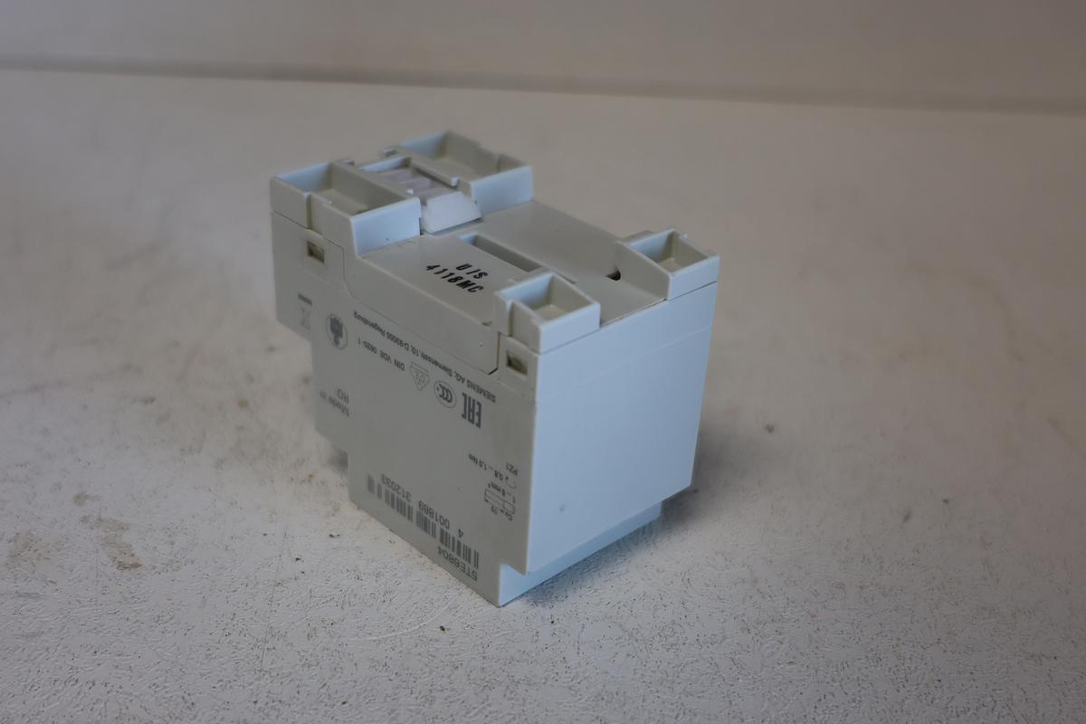 Used Siemens 5TE6804 Modular socket outlet - High Quality, Reliable Power Solution