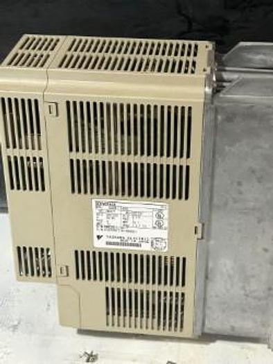 Used Yaskawa Electric Servopack SGDB-15ADG 200-230VAC 50/60Hz 3P - GHC-15