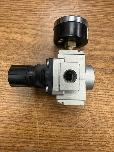 Used SMC AR20-N02-Z PNEUMATIC REGULATOR GHA-133