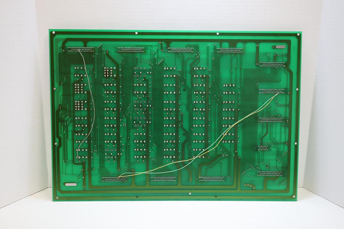 Used FANUC A20B-2001-0065 CNC Backplane Interface PCB Board