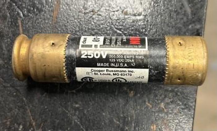 Used Lot of 10 Bussmann Fusetron FRN-R-40 40A Energy Efficient Time Delay RK5 FRNR40 - GHA-63-D21