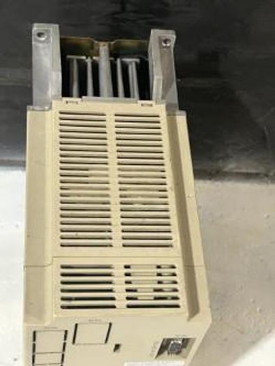 Used Yaskawa Electric Servopack SGDB-15ADG 200-230VAC 50/60Hz 3P - GHC-15