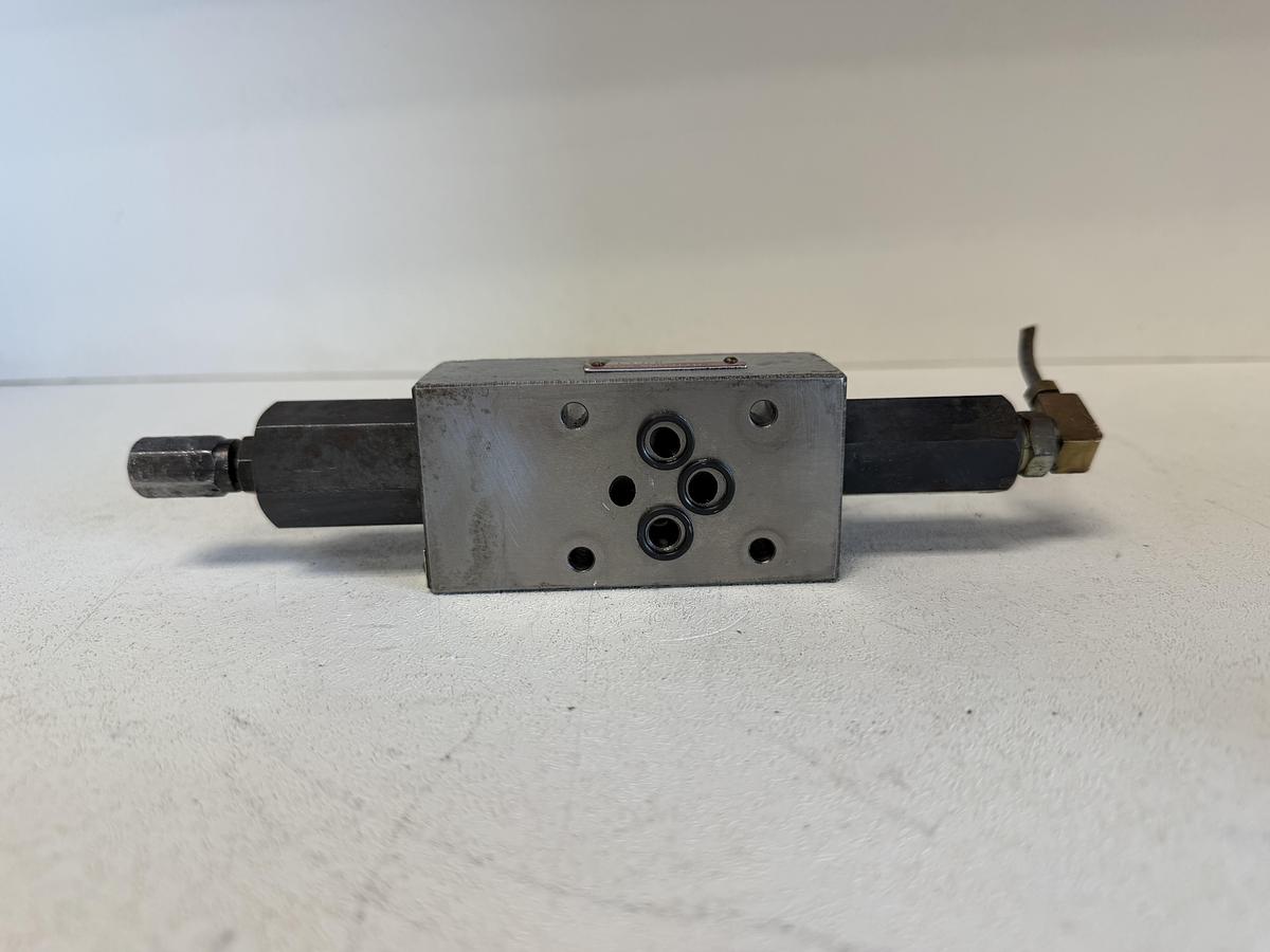 Used Toyo-Oki Hytegra Valve HG3H-D2-P Hydraulic Valve – Used