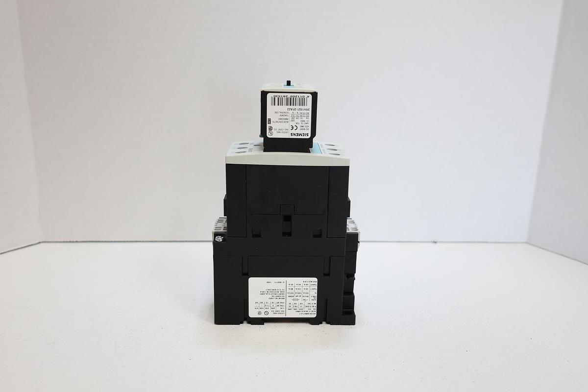 Used Siemens 3RT1035-3BW40 Contactor w/ 3RH1921-2FA22 & 3RT1936-1TR00 Used