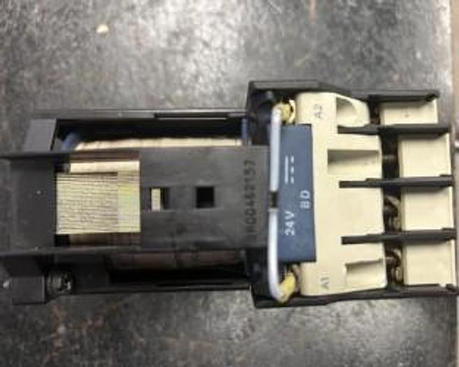 Used Telemecanique LP1 D32 10 Contactor 24VDC - GHC-13