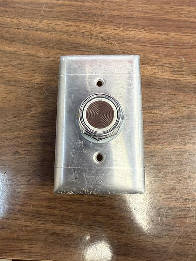 Used SQUARE D 9001 KA-2 SERIES G RED PUSHBUTTON GHA-GS11