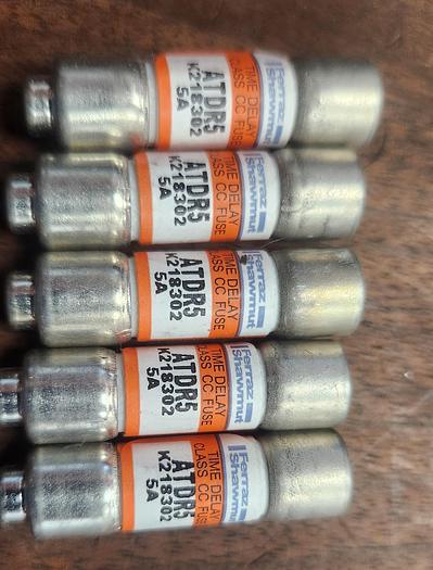 5 PCS New Mersen ATDR5 5A 600V Time Delay Fuses - GHGC-D3
