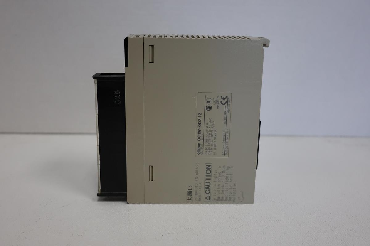 Used OMRON CS1W-OD212 Digital Output Module | 16-Point, 24V DC GHC-34