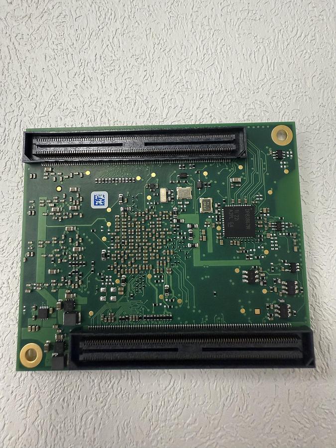 Used *NEW* PHYTEC 1498.2 Embedded System-on-Module 5021-504721 MV11 94V-0 GHC-29