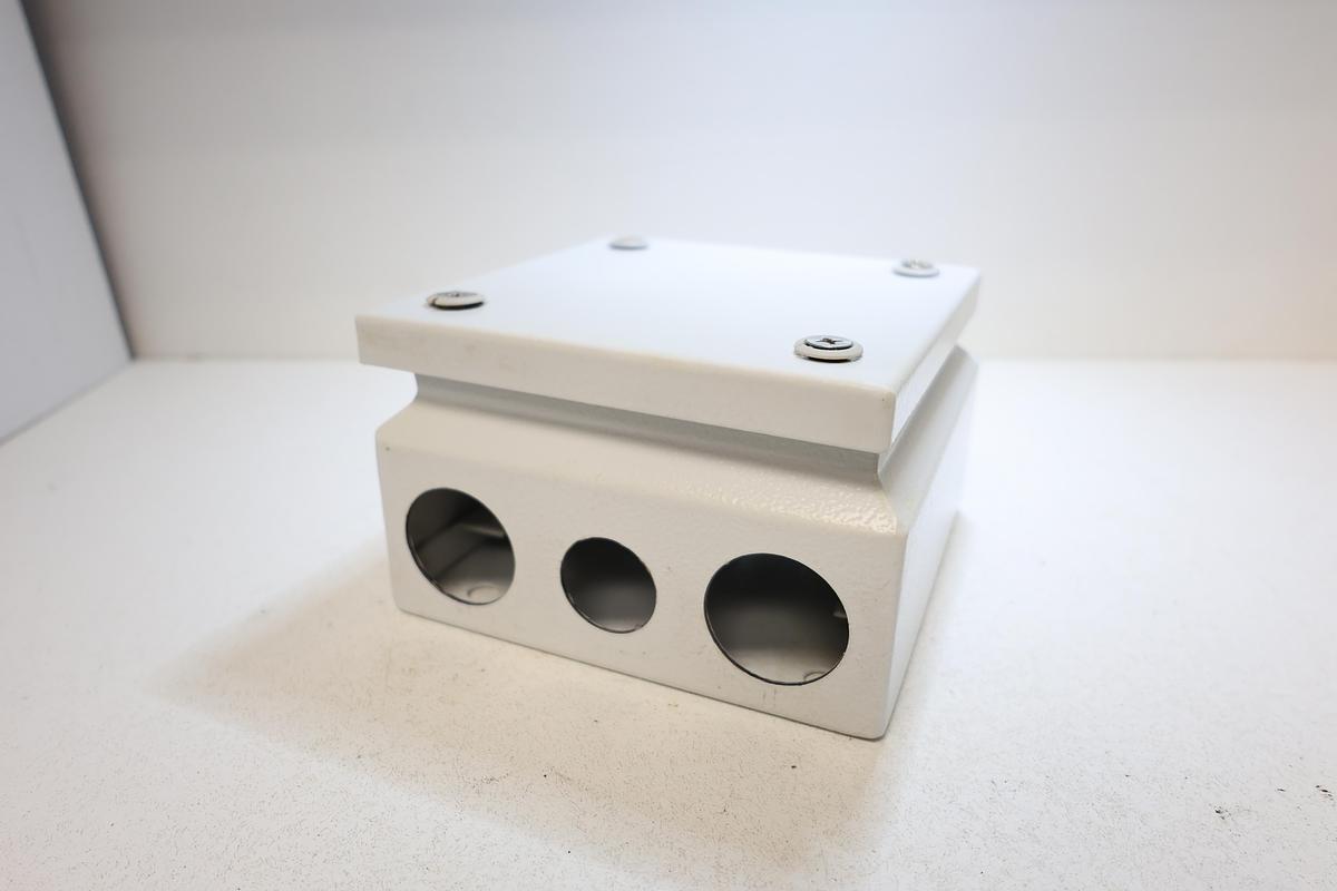 Used Quadritalia Terminal Metal Box Series CD BVIP type w/ Wago TopJob Components Rail Mount GHA-185