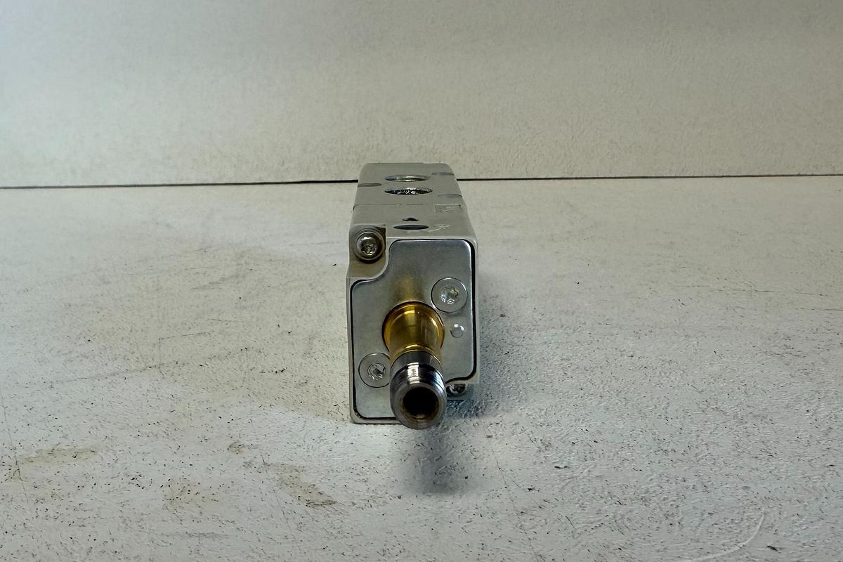 Used Metal Work Pneumatic 7010021100 Solenoid Valve Max 10 Bar GHGC-15